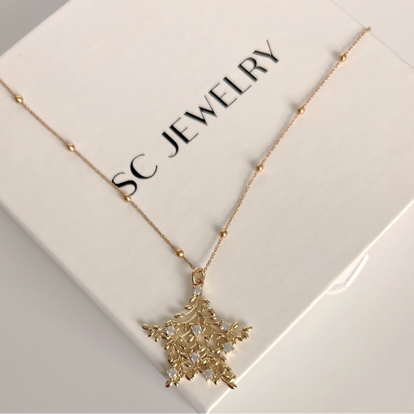 Star Leaf Necklace with Ball Chain 14k Gold Plated Luxury Jewelry - Picture 2 of 10